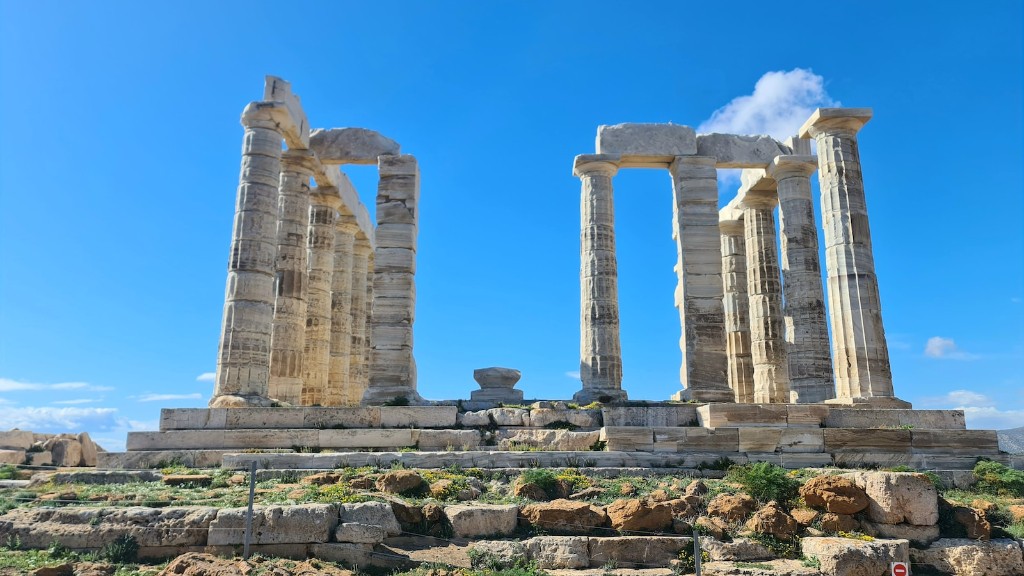 Wie wirkte sich die Geographie des antiken Griechenlands auf seine Entwicklung aus?